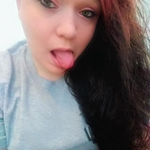 Meet your Posher, Becca